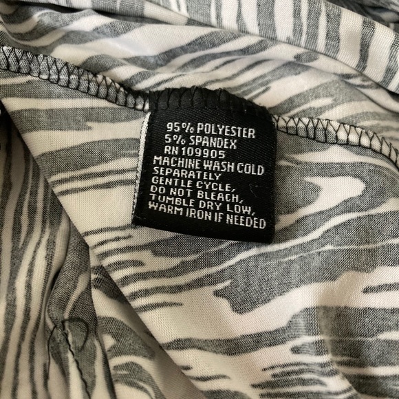 Sexy Summer Dress w/metal embellishments - Picture 10 of 10